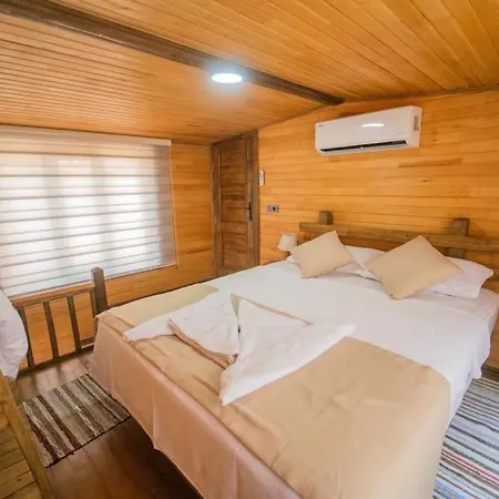Hotel Tiny Timber *